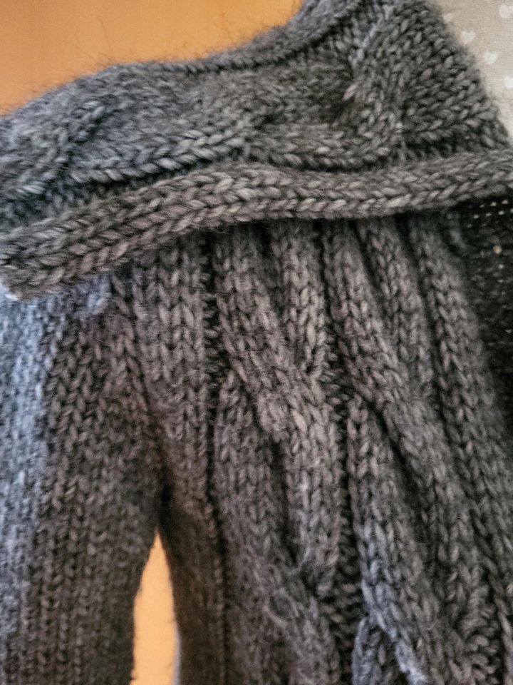 Strickjacke grau von Avoca in Ammersbek