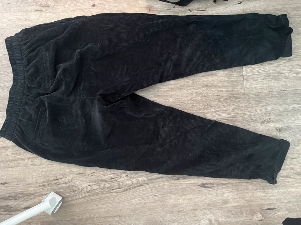 Benetton Cordhose in Frankfurt am Main