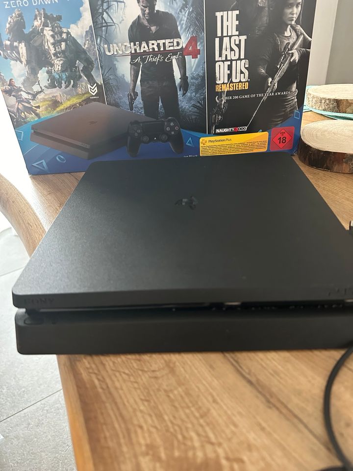 Ps4 mit original Verpackung in Saterland