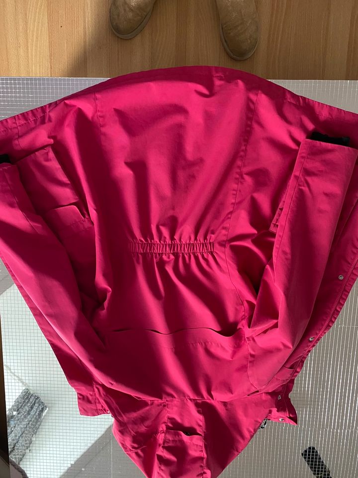 Wind und Regenjacke Übergangsjacke Luhta Pink 36 in Bad Homburg