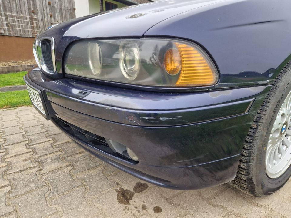 BMW 520i Touring Schalter blau E39 M54 6-Zylinder in Reisbach