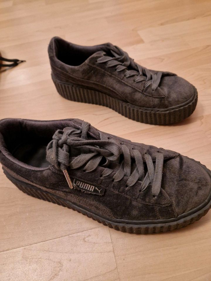 Damensneaker von PUMA Velourleder dunkelgrau Gr. 38 in Ostbevern