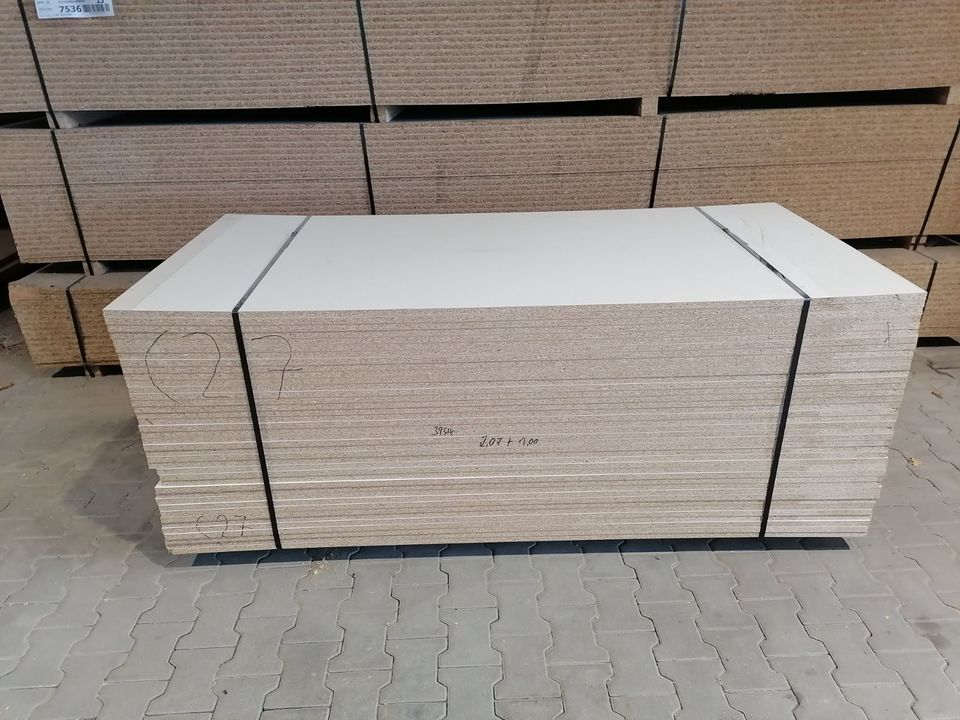 Spanplatten Regalboden Holzplatten Möbelbau 21 mm Nr. C27 in Hesel