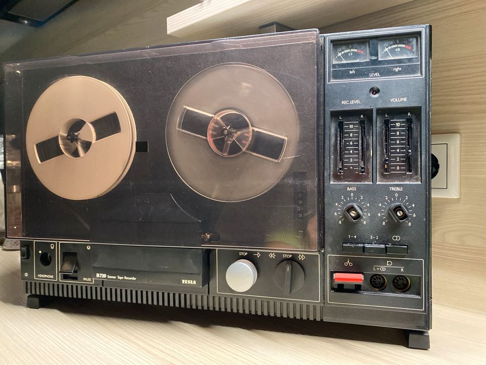 Tesla B 730 Stereo Tape Recorder Tonband DDR Ersatzeile in Dresden