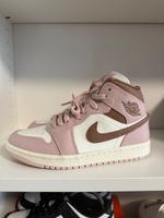 Air Jordan mid rosa 38 Sachsen-Anhalt - Magdeburg Vorschau