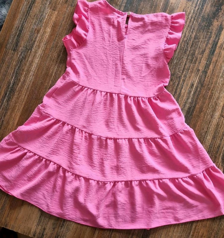 Sommerkleid pink 146 / 152 in Herborn