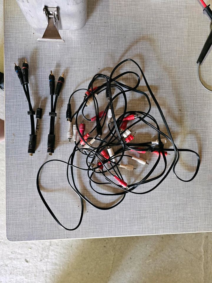 HIFI KABEL und Stecker cinch spliter in Oerlenbach