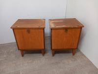 #B 2x DDR Mid Century Nachttische Nachtschränke Holz Klappfach Sachsen - Burgstädt Vorschau
