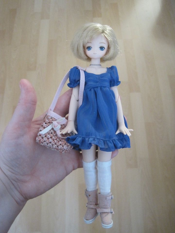 Azone Anime Doll Puppe lilitiert BJD Fashion Doll Komplettoutfit in Wuppertal