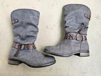 rieker Stiefel Gr. 37 gefüttert Winterschuhe Stiefeletten Köln - Bickendorf Vorschau