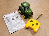 TOMY, Spielzeugtraktor John Deere "Johnny Traktor", ferngesteuert Hessen - Schwalmtal Vorschau