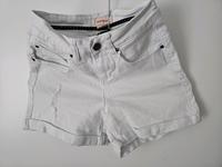Weiße Short in 34 Kr. Altötting - Reischach Vorschau