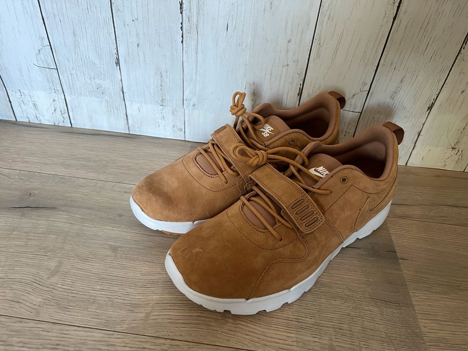 Nike SB Trainerendor Premium US10,5 44,5 Turnschuhe Schuhe in Eggersdorf