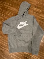 Nike Herren Sweater - neuwertig Hessen - Kaufungen Vorschau