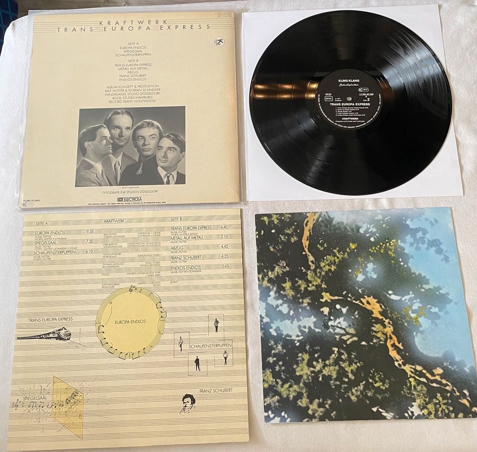 3 Schallplatten / Vinyl / LPs von Kraftwerk ( Sticker , Poster) in Iserlohn