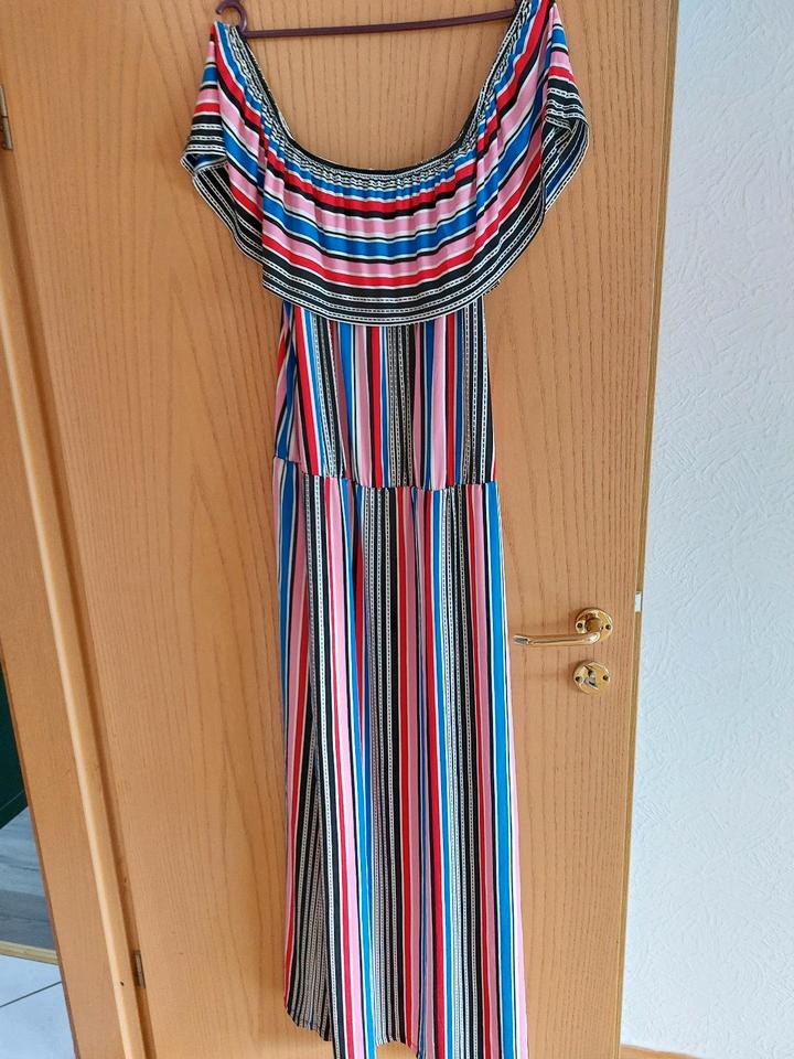 Langes Sommerkleid. Größe 50/52. Preis 6 € zzgl. Versandkosten in Bad Orb