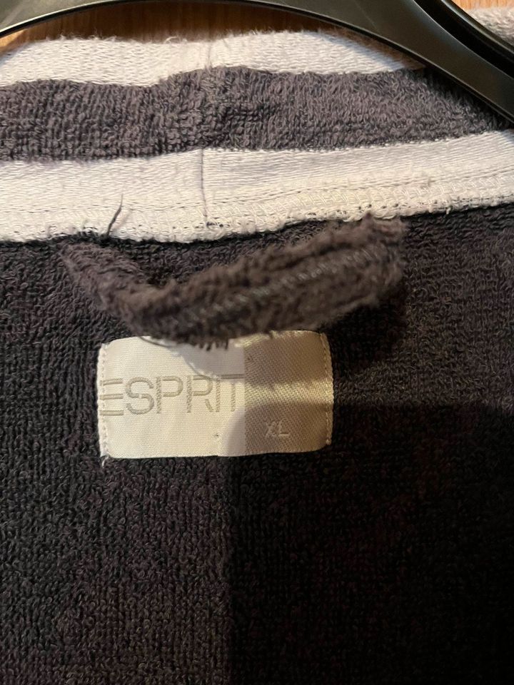 Esprit Herren Bademantel XL grau in Scheeßel