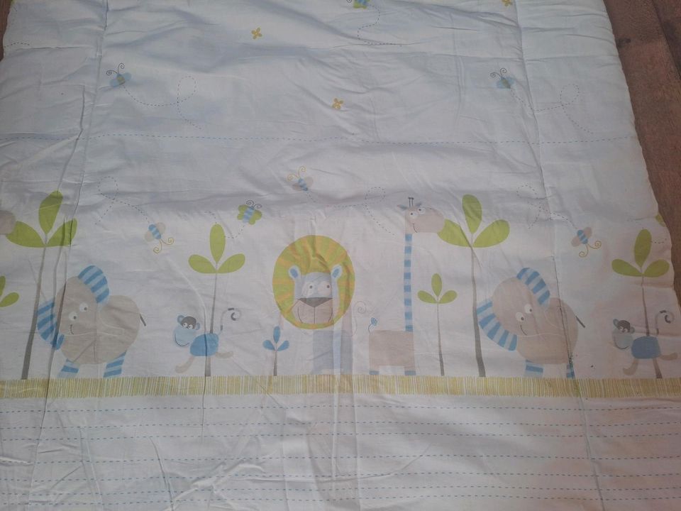 Babydecke Krabbeldecke 135x95 cm Löwe Elefanten in Bennewitz (bei Wurzen)