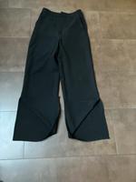 Stradivarius 38 M Schwarz Hose mit Schlitz bds. Häfen - Bremerhaven Vorschau