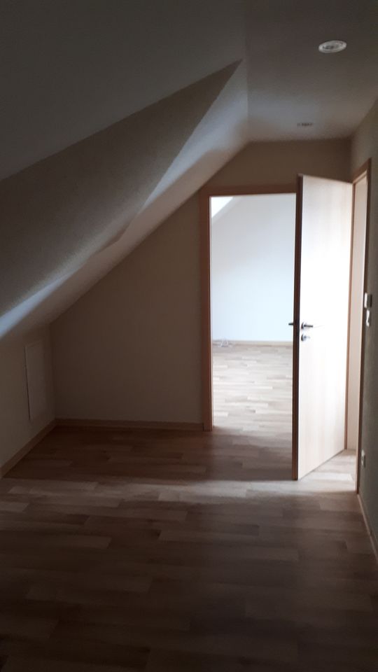 Maisonetten Wohnung mit 98 qm - 3 Zimmer/Balkon/EBK in Sangerhausen