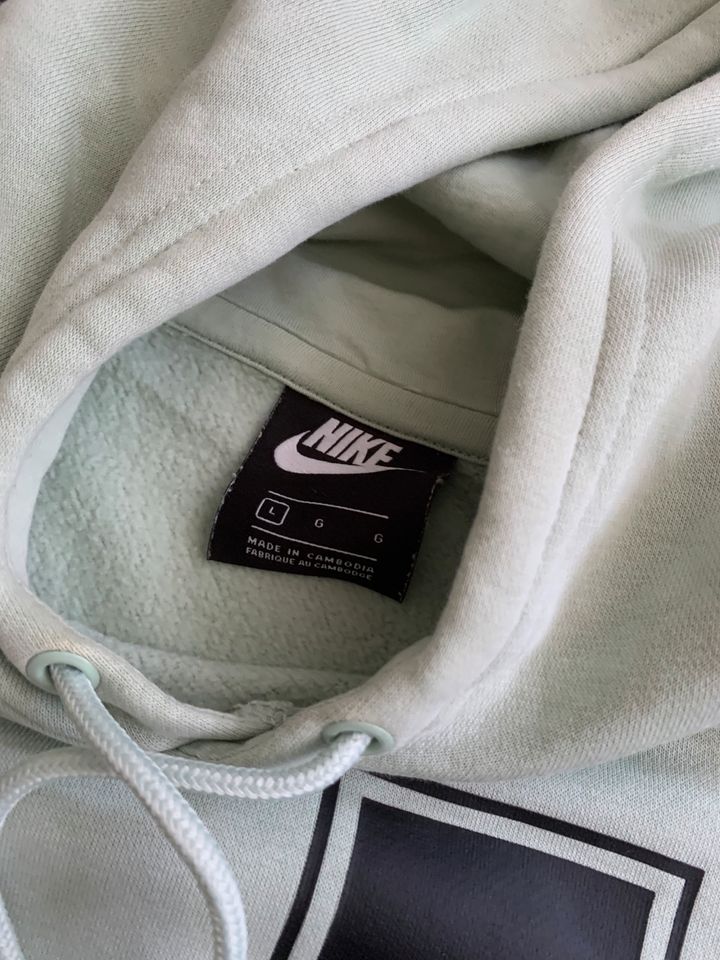 Nike Hoodie Herren Pullover Pulli Kapuze mint grün schwarz in Viersen