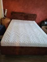 Boxspring Bett, rot Schlafzimmer Berlin - Köpenick Vorschau