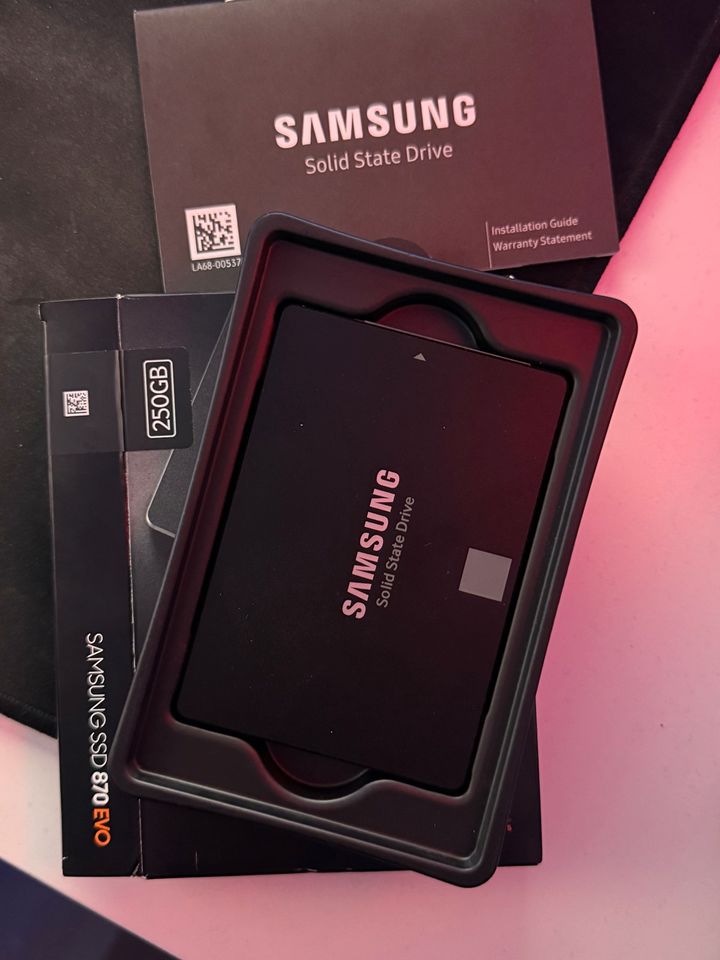 Samsung Evo 870 250gb SSD neu in Bremen