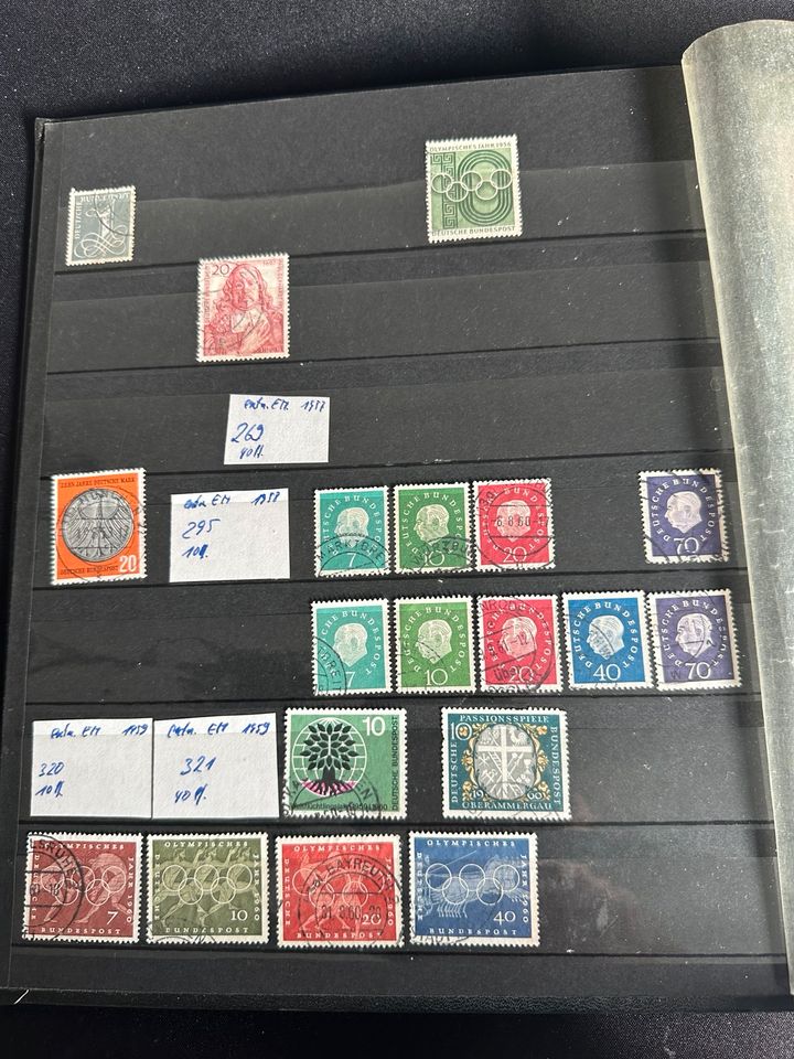 Briefmarkensammlung 2/4 in Iphofen