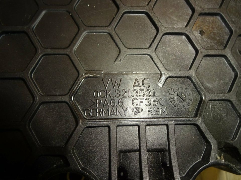 Orig Audi A6 A8 Q5 Ölwannendeckel 0CK321359L Lagerware in Bielefeld