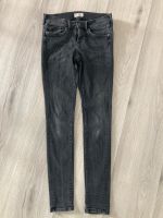 Pepe Jeans Skinny fit 28/32 schwarz Nordrhein-Westfalen - Fröndenberg (Ruhr) Vorschau