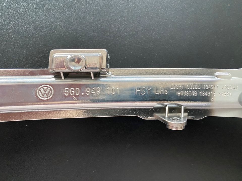 Original VW Außenspiegel Blinker für Spiegel links 5G0949101 in Bergheim