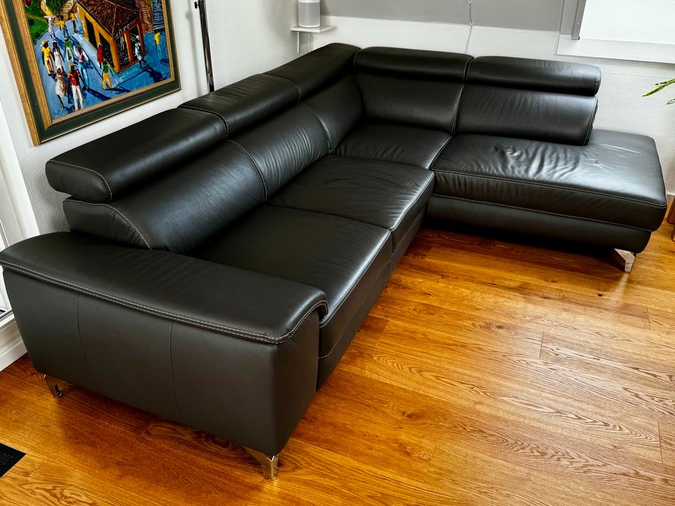 Elegantes Ecksofa Echtleder grau mit Kontrastnaht 270 x 210cm TOP in München