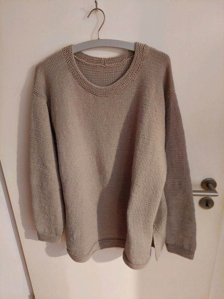 Damen Pullover Handarbeit Gr  46 in beige in Krefeld