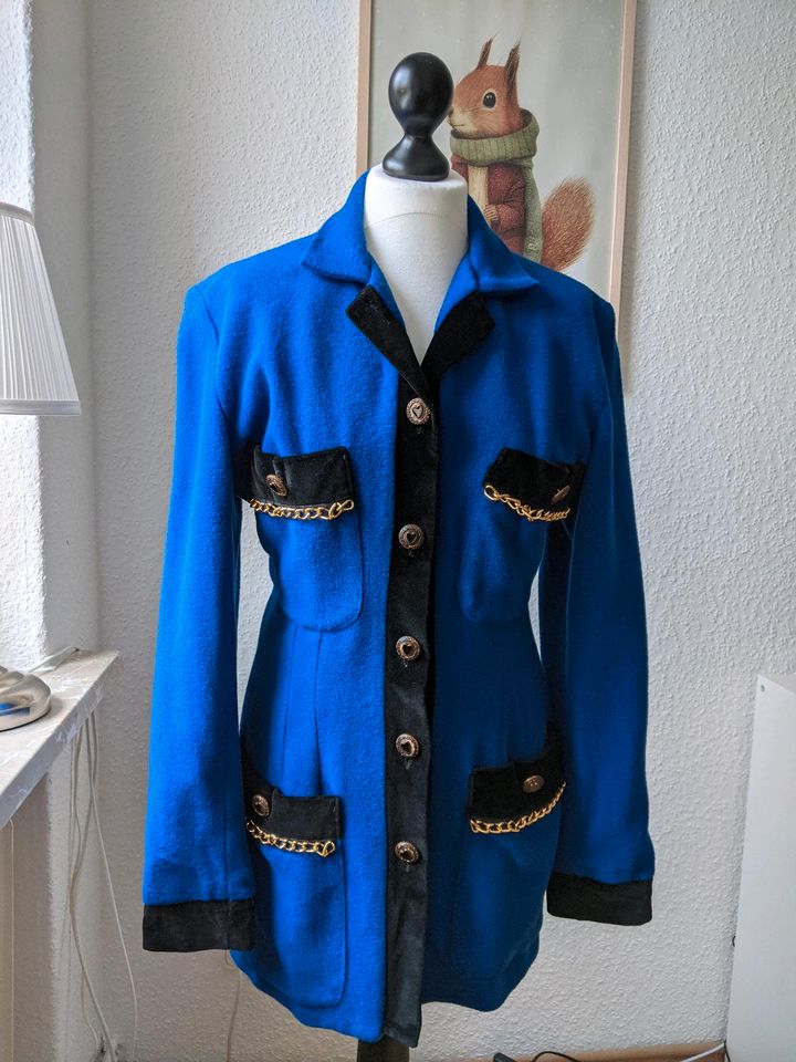 Wunderschöner Vintage Blazer in Royalblau mit goldenen Details in Hannover