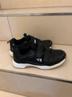 Rocket Hallenschuhe Sneakers Turnschuhe Gr. 38 sehr guter Zustand Nordrhein-Westfalen - Halle (Westfalen) Vorschau