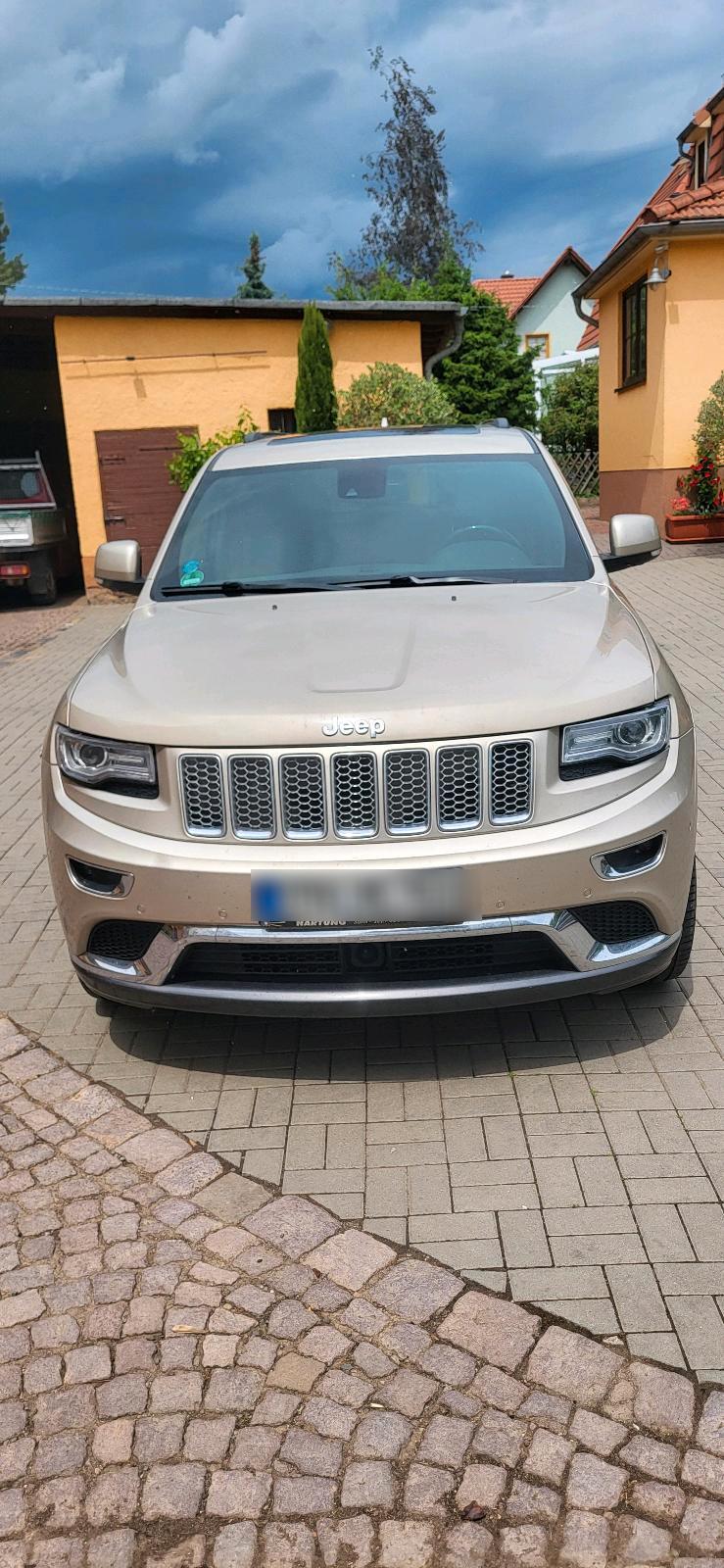 Abbildung des Autos Jeep Grand Cherokee Summ…