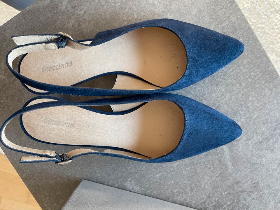 Wunderbarer Sling Back Pumps blau dunkelblau Graceland Neu 40 in Rostock