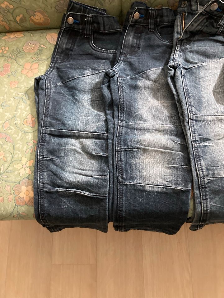 Jungen Jeans 110 in Schwabmünchen