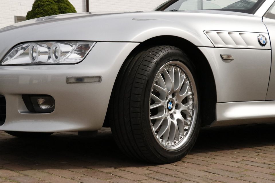 BMW Z3 Roadster 2.0 Facelift 2-teilige BBS, Bestzustand Tüv 04/26 in Neukirchen-Vluyn