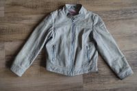 graue Kunstlederjacke für Kinder Gr. 128 von C&A - wie neu Berlin - Charlottenburg Vorschau