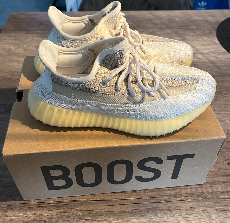 Yeezy Boost 350 V2 - Natura in Furth