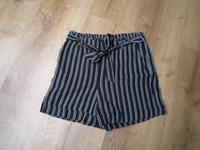 Shorts C&A Gr. 36 Hose schwarz gestreift wNEU Steele / Kray - Essen Freisenbruch Vorschau