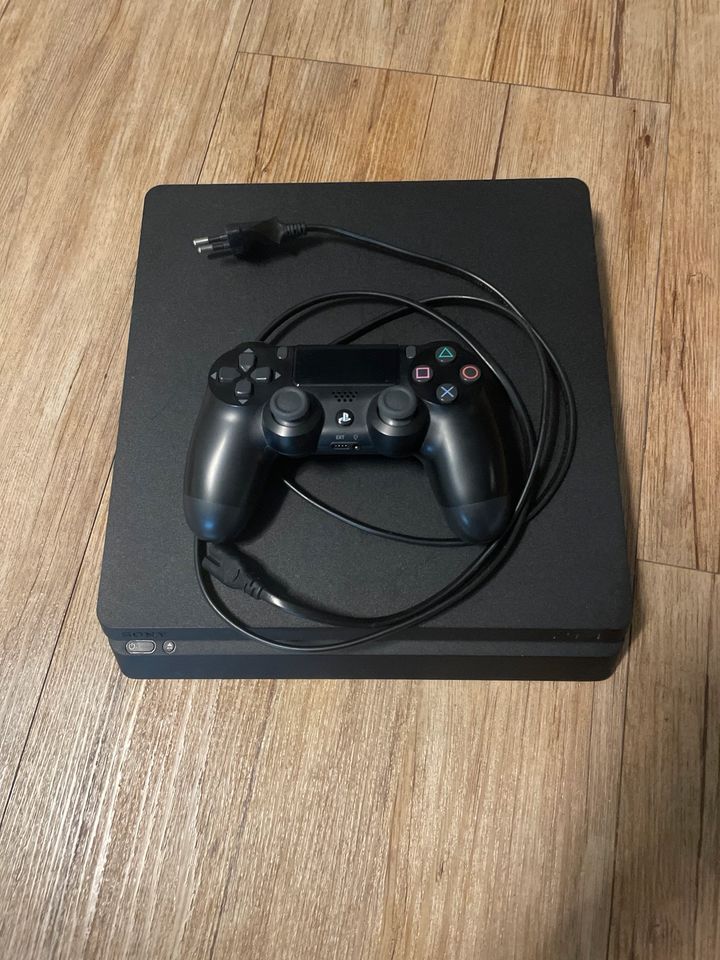 Playstation 4 Slim zu verkaufen in Saalfeld (Saale)