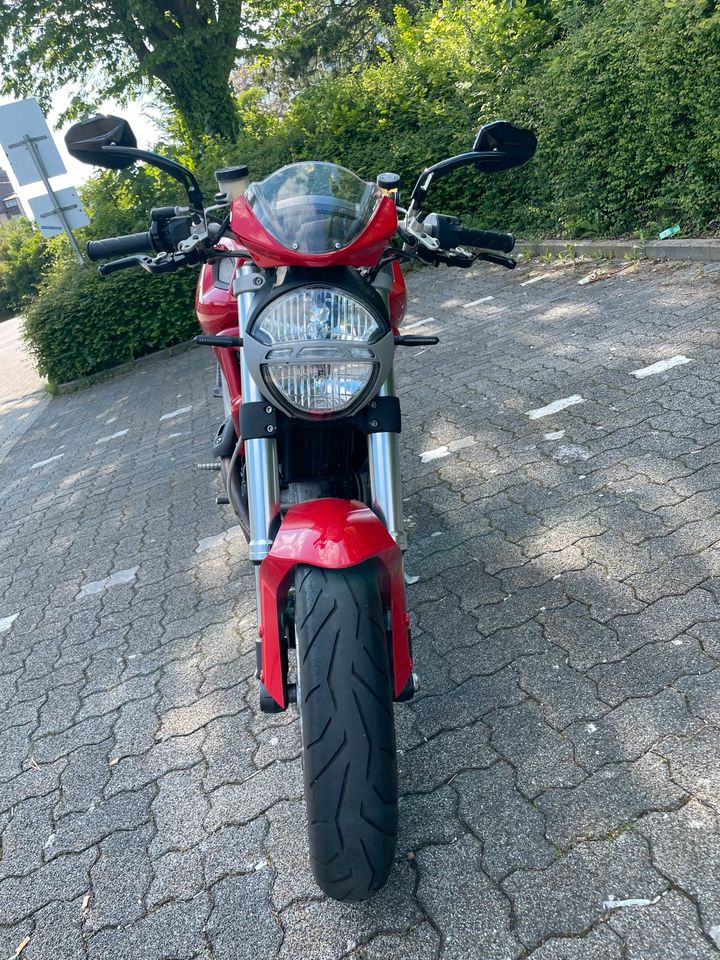 Ducati  Monster 1100 in Pforzheim