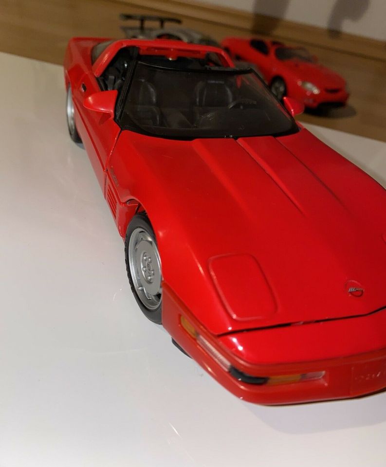 Modellauto Corvette ZR-1 1992 Maisto 1:18 Sammlung Auto in Eschweiler