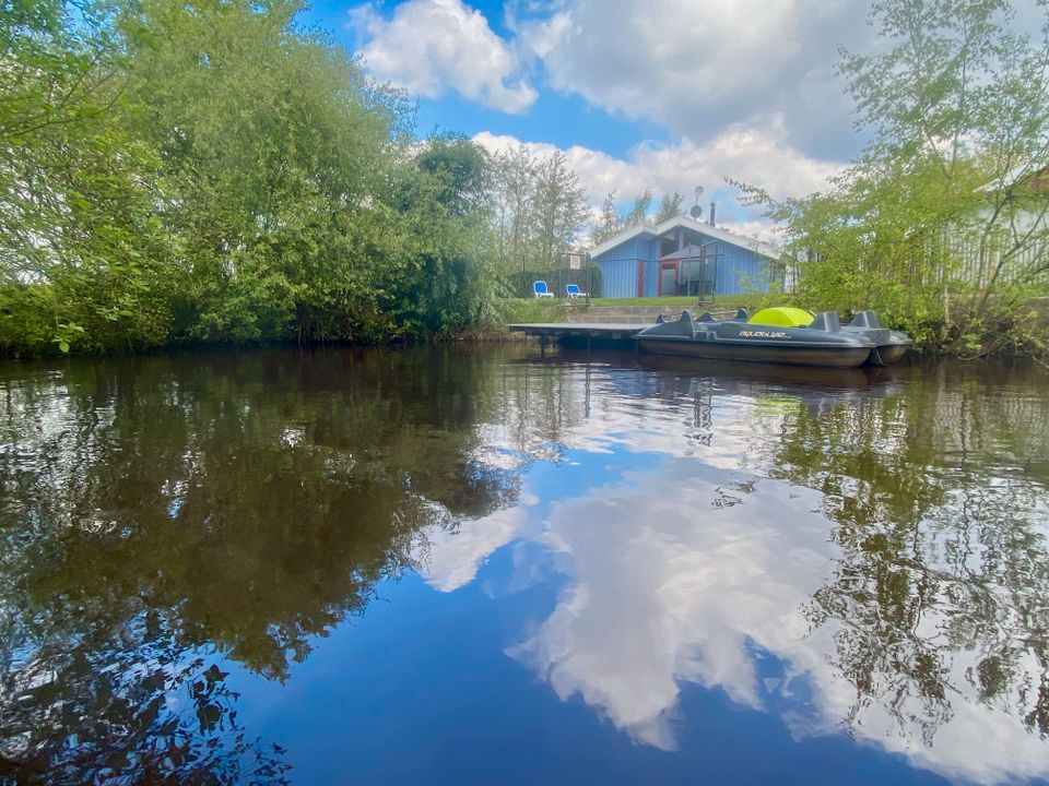 Ferienhaus am See (1-4 Pers.), Tretboot, Sauna, Whirlpool, Kamin, Kinderspieleparadies in Gelsenkirchen