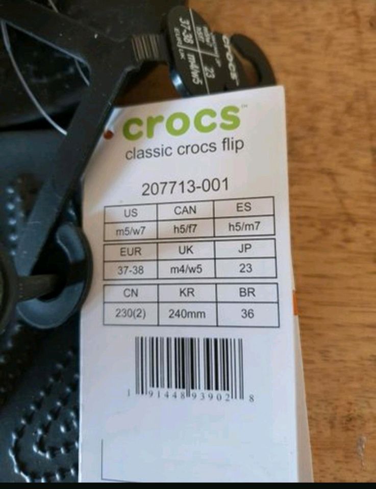 Crocs 37 / 38 schwarz NEU in Heinsberg