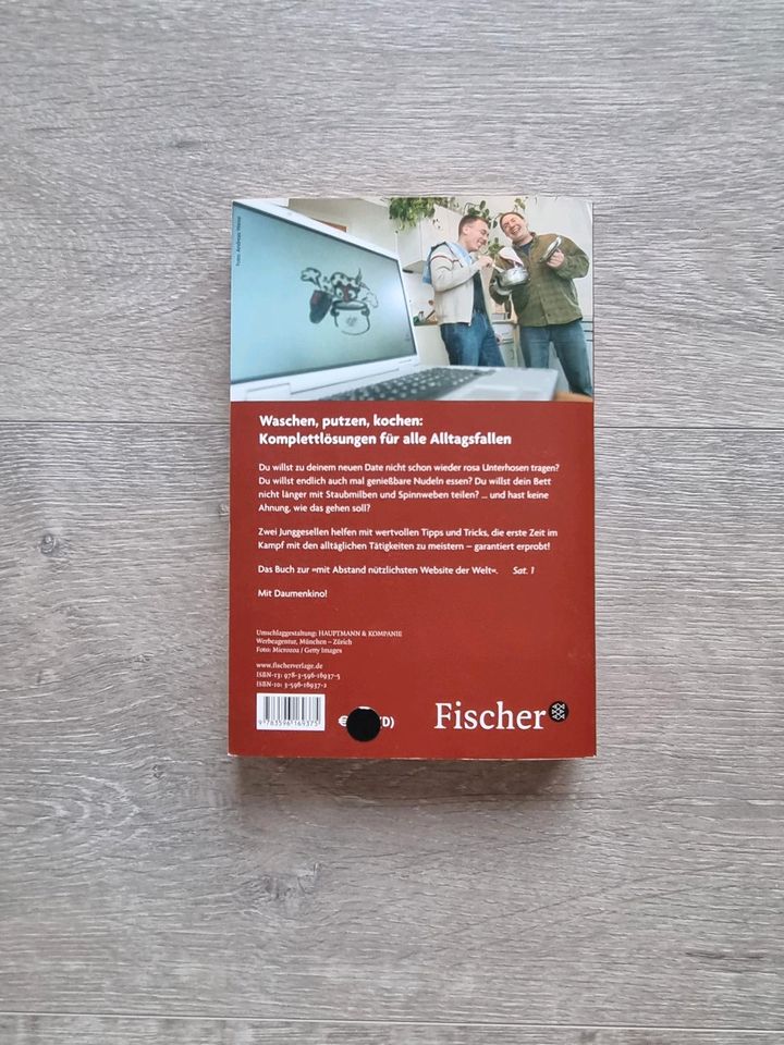 Buch "Frag Mutti - Das Handbuch nicht nur für Junggesellen" in Trittau