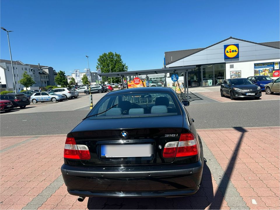 BMW 3er E46 316i Neuer TÜV in Weiden (Oberpfalz)