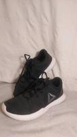 Damen Sneaker Reebok schwarz neuwertig, Gr.39 Bayern - Puchheim Vorschau